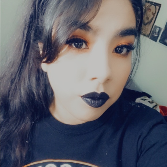 Meet your Posher, Priscilla - Picture 1 of 1